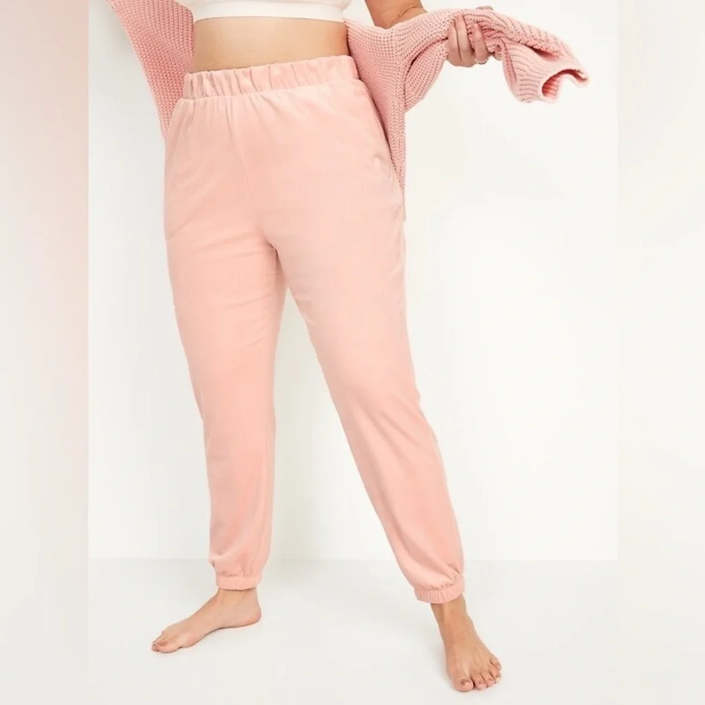High-Waisted Luxe Velvet Jogger Sweatpants - Picture 1 of 7